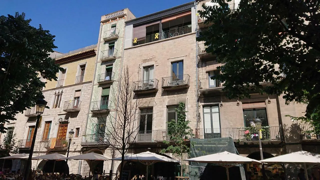 Bravissimo La Rambla Penthouse Apartment Girona Spain