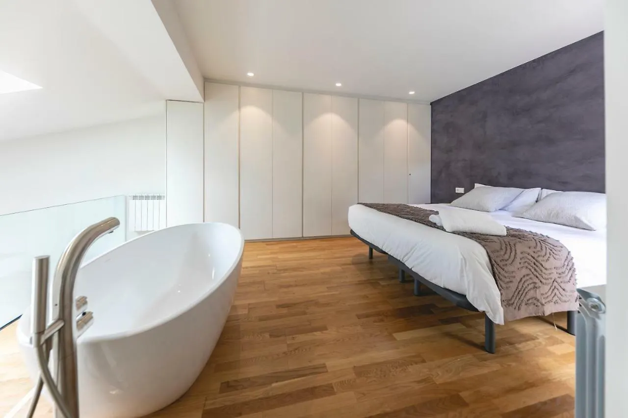 Bravissimo La Rambla Penthouse Apartment Girona Spain