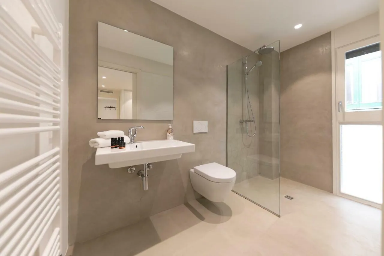 Bravissimo La Rambla Penthouse Apartment Girona