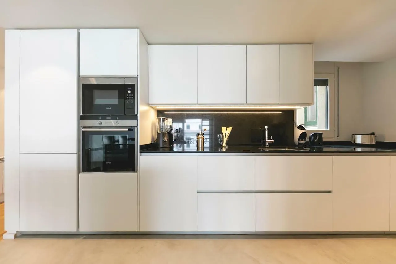 Bravissimo La Rambla Penthouse Apartment Girona